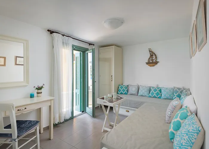 Aegli By Blue Wave *